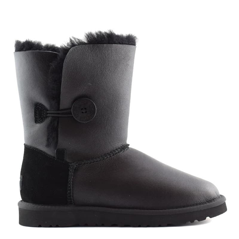 Classic Short II Bailey Button